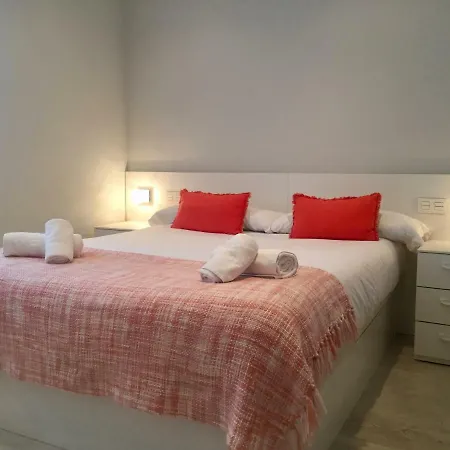 Easo Amplio Y Funcional Cerca De La Playa.